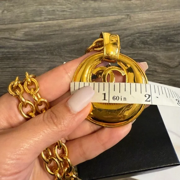 CHANEL Vintage Gold CC Crescent Pendant Chain Necklace